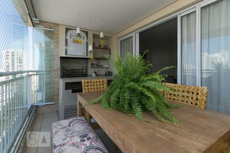 Varanda Gourmet de apartamento à venda com 3 quartos, 133m² em Lapa, São Paulo