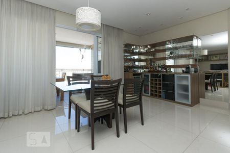 Sala de apartamento à venda com 3 quartos, 133m² em Lapa, São Paulo