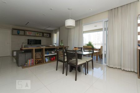 Sala de apartamento à venda com 3 quartos, 133m² em Lapa, São Paulo
