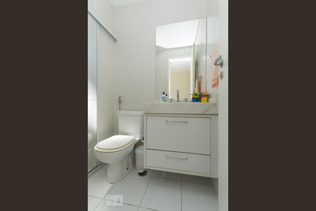 Apartamento à venda com 133m², 3 quartos e 2 vagasBanheiro da Suíte 2