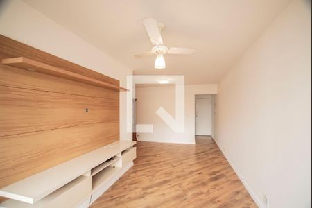 Sala de apartamento para alugar com 2 quartos, 61m² em Chácara Inglesa, São Paulo