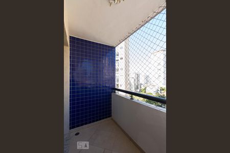 varanda de apartamento para alugar com 2 quartos, 61m² em Chácara Inglesa, São Paulo