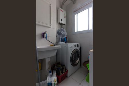 Apartamento para alugar com 60m², 2 quartos e 1 vaga Apartamento para alugar com 60m², 2 quartos e 1 vagaÁrea de serviço