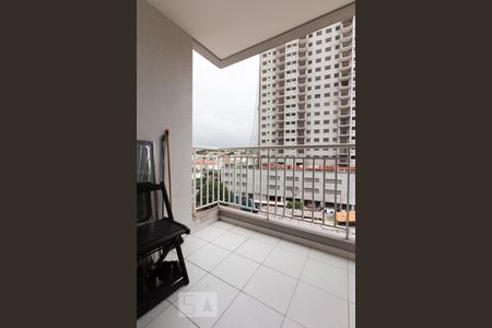 Apartamento para alugar com 60m², 2 quartos e 1 vaga Apartamento para alugar com 60m², 2 quartos e 1 vagaVaranda