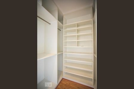 Apartamento à venda com 114m², 3 quartos e 2 vagasCloset