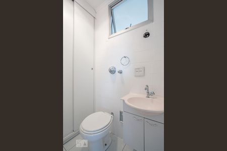 Apartamento à venda com 79m², 2 quartos e 1 vagaLavabo / Banheiro