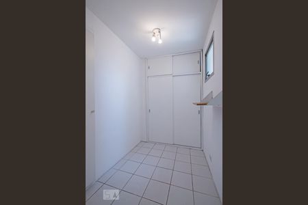 Apartamento à venda com 79m², 2 quartos e 1 vagaQuarto de Serviço