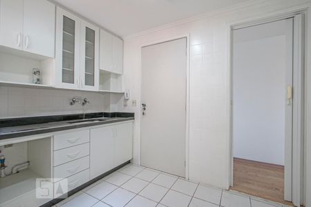 Apartamento à venda com 79m², 2 quartos e 1 vagaCozinha