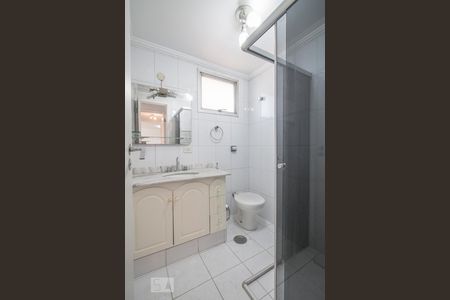 Apartamento à venda com 79m², 2 quartos e 1 vagaBanheiro da Suite