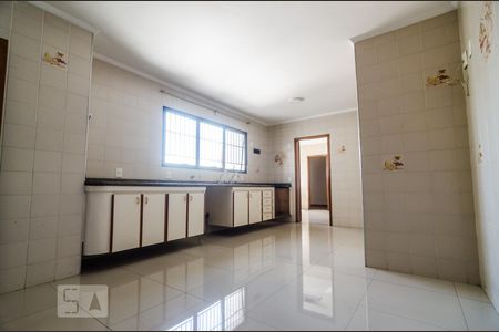 Apartamento à venda com 197m², 4 quartos e 3 vagas