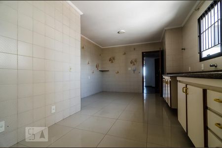 Apartamento à venda com 197m², 4 quartos e 3 vagas