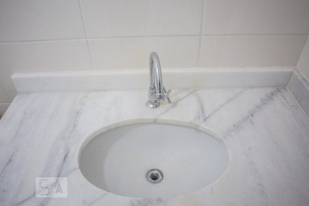 Banheiro Social de apartamento à venda com 3 quartos, 75m² em Vila Prudente, São Paulo