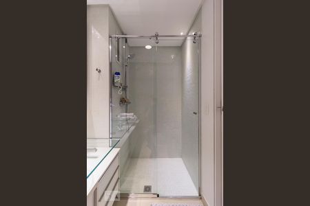 Apartamento à venda com 140m², 3 quartos e 2 vagasBanheiro 