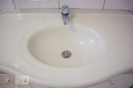 Banheiro Social de apartamento à venda com 2 quartos, 80m² em Vila Monumento, São Paulo