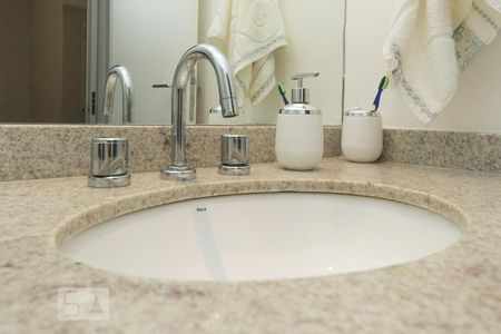 Apartamento para alugar com 65m², 2 quartos e 1 vagaDetalhe do Banheiro da Suíte