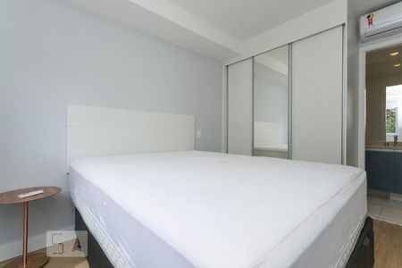 Apartamento para alugar com 65m², 2 quartos e 1 vagaSuíte