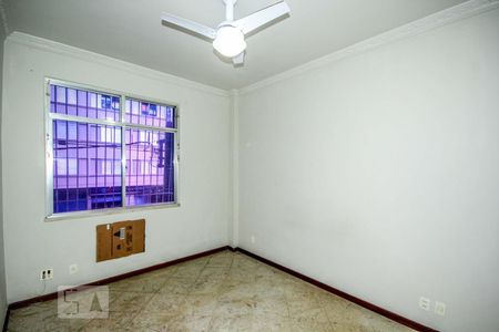 Apartamento à venda com 95m², 2 quartos e sem vagaSuite