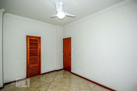 Apartamento à venda com 95m², 2 quartos e sem vagaSuite