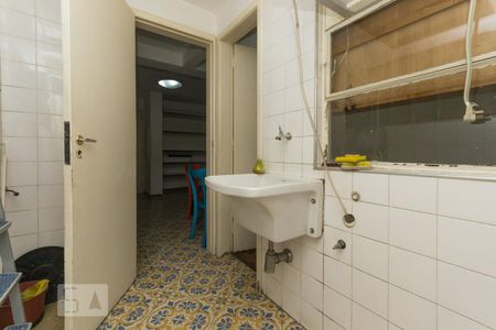 Casa à venda com 190m², 3 quartos e 2 vagasÁrea de Serviço