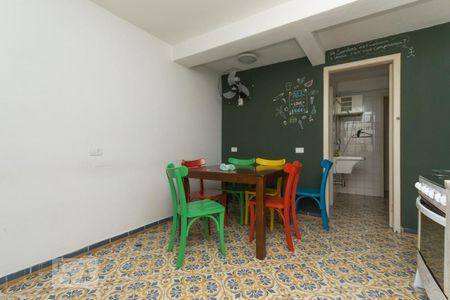Casa à venda com 190m², 3 quartos e 2 vagasCozinha