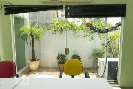 Casa à venda com 190m², 3 quartos e 2 vagasJanela da Sala 2