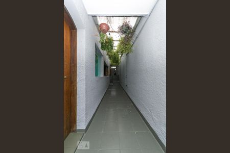 Casa à venda com 190m², 3 quartos e 2 vagasCorredor