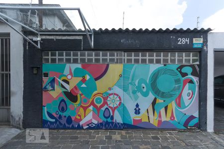 Casa à venda com 190m², 3 quartos e 2 vagasFachada