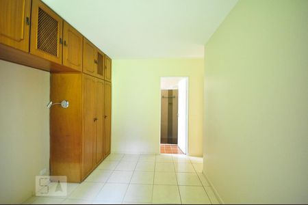 Apartamento para alugar com 97m², 3 quartos e 1 vagasuíte 