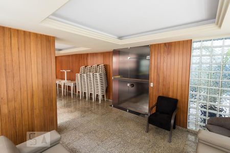 Apartamento à venda com 74m², 2 quartos e 1 vagaSalão de festas