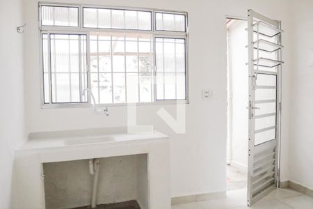 Cozinha de casa para alugar com 1 quarto, 40m² em Chora Menino, São Paulo