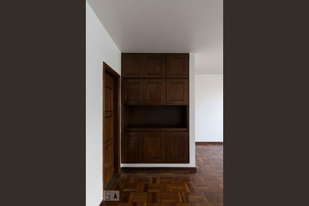 Sala (Armários) de apartamento para alugar com 4 quartos, 120m² em Vila Clementino, São Paulo