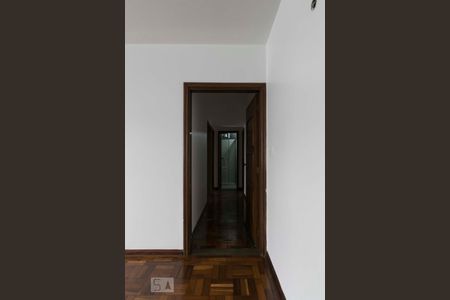Corredor de apartamento para alugar com 4 quartos, 120m² em Vila Clementino, São Paulo