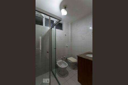 Banheiro social de apartamento para alugar com 4 quartos, 120m² em Vila Clementino, São Paulo