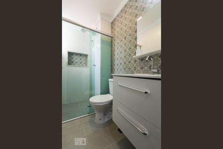 Banheiro de apartamento para alugar com 3 quartos, 65m² em Continental, Osasco