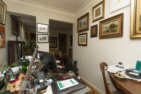 Escritório de apartamento à venda com 2 quartos, 69m² em Vila Madalena, São Paulo