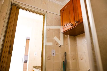 Banheiro e Lavanderia de apartamento à venda com 1 quarto, 42m² em Centro, Santo André