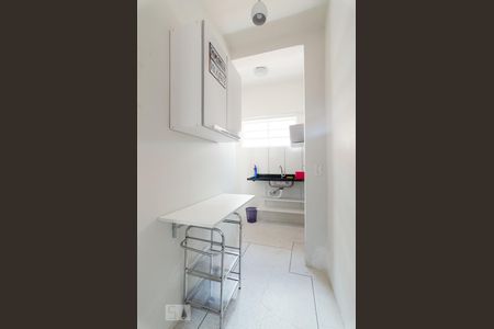 Entrada/Cozinha de kitnet/studio para alugar com 1 quarto, 25m² em Jardim Chapadão, Campinas