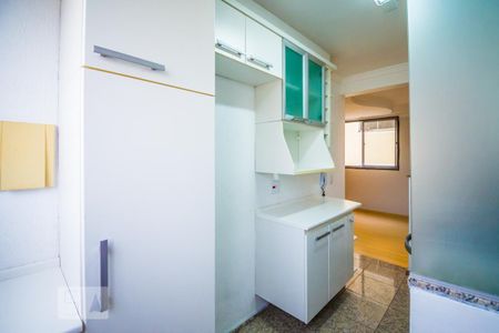 Apartamento para alugar com 66m², 3 quartos e 1 vagaÁrea de Serviço