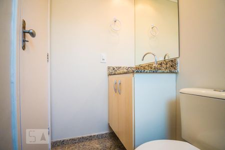 Banheiro da Suíte de apartamento para alugar com 3 quartos, 66m² em Vila João Jorge, Campinas