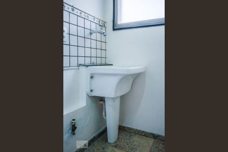 Apartamento para alugar com 66m², 3 quartos e 1 vagaÁrea de Serviço