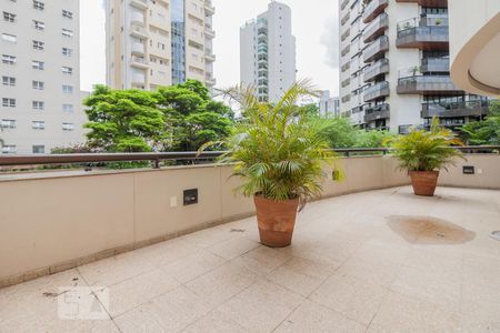 Apartamento à venda com 250m², 4 quartos e 4 vagasÁrea em comum