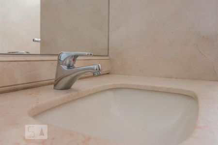 Apartamento à venda com 250m², 4 quartos e 4 vagasSuíte 4