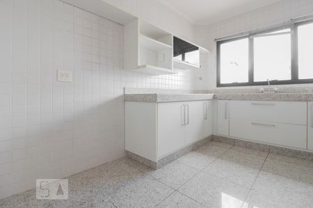 Apartamento à venda com 250m², 4 quartos e 4 vagasCozinha
