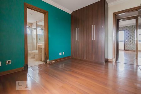 Apartamento à venda com 250m², 4 quartos e 4 vagasQuarto Suíte 3