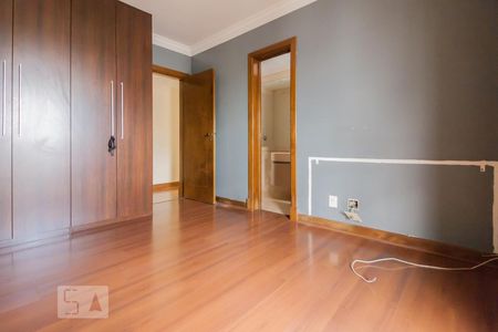 Apartamento à venda com 250m², 4 quartos e 4 vagasQuarto Suíte 4