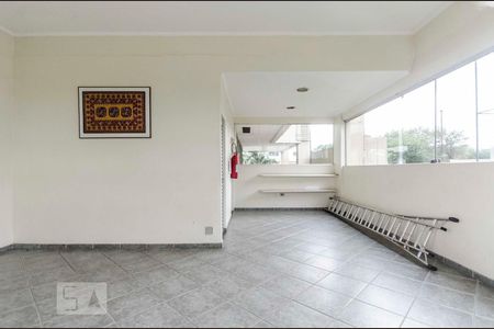 Apartamento à venda com 75m², 3 quartos e 1 vagaSalão de festa