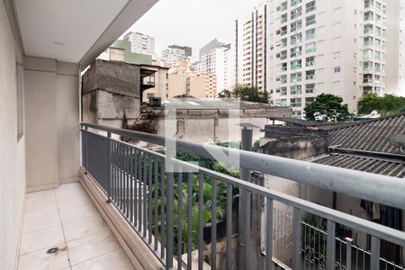 Varanda Sala/Cozinha de apartamento para alugar com 1 quarto, 37m² em Consolação, São Paulo