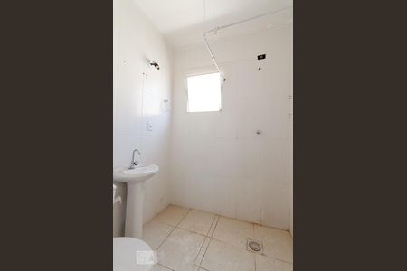 Banheiro de apartamento à venda com 2 quartos, 60m² em Vila Marieta, Campinas