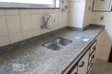 Apartamento à venda com 102m², 2 quartos e 1 vagaCozinha