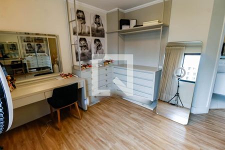 Apartamento à venda com 274m², 3 quartos e 4 vagasSuíte 2